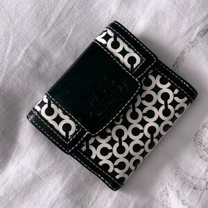 Coach Monochrome Circle Pattern Wallet